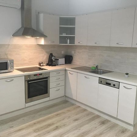 Queen Apartman Debrecen Eksteriør bilde
