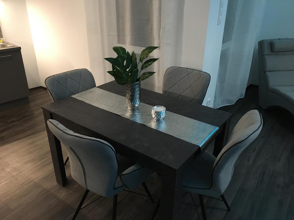 Queen Apartman Debrecen Eksteriør bilde