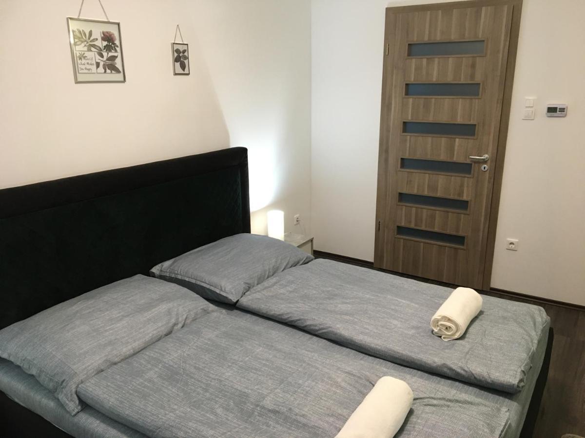 Queen Apartman Debrecen Eksteriør bilde