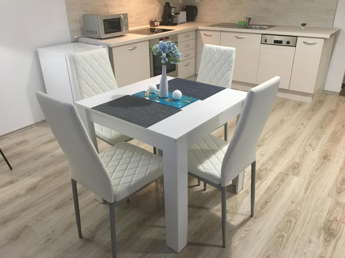 Queen Apartman Debrecen Eksteriør bilde
