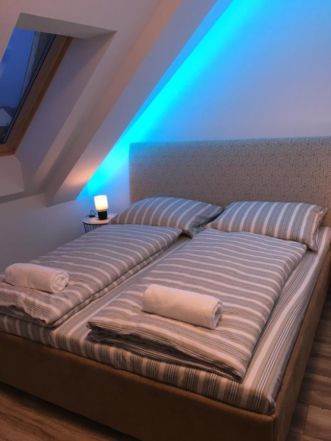 Queen Apartman Debrecen Eksteriør bilde