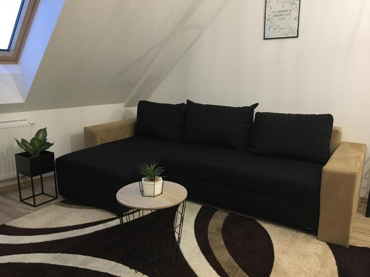 Queen Apartman Debrecen Eksteriør bilde