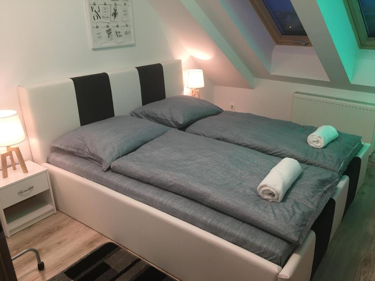Queen Apartman Debrecen Eksteriør bilde